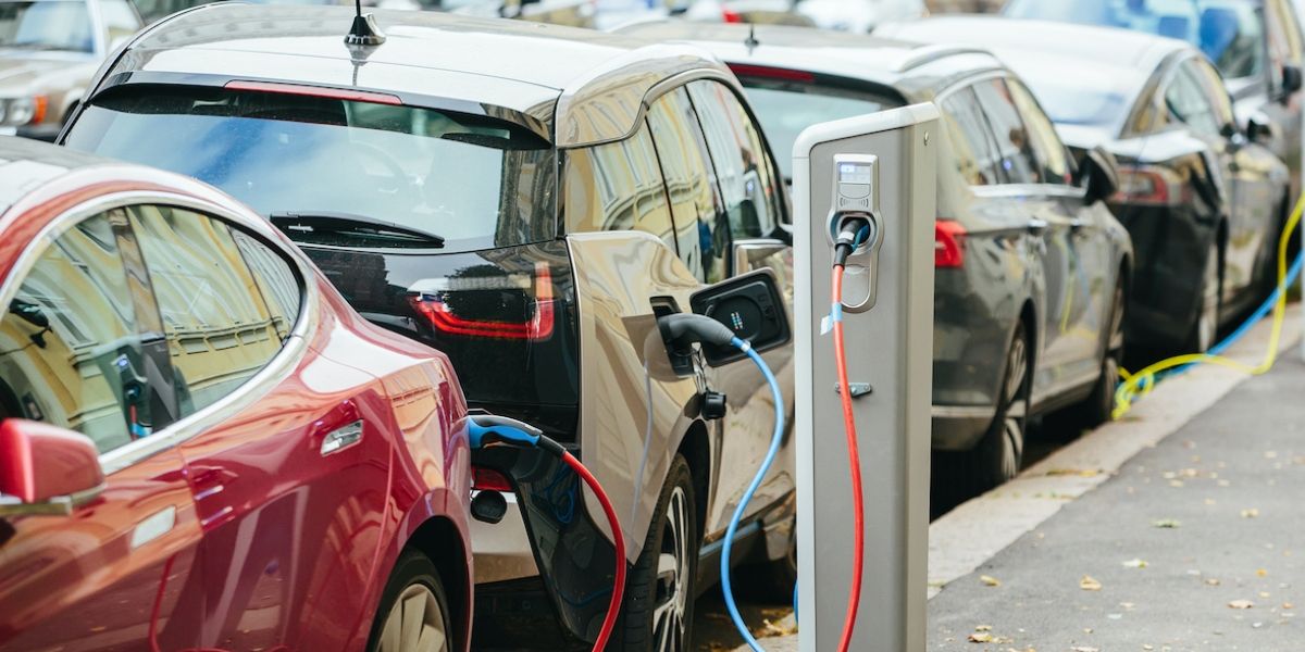 California ban on gas cars will require far more rooftop solar for EV