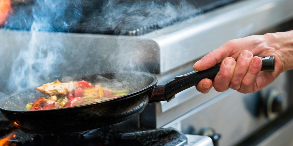 EWG urges Rachael Ray to reconsider opposition to California non-toxic cookware bill