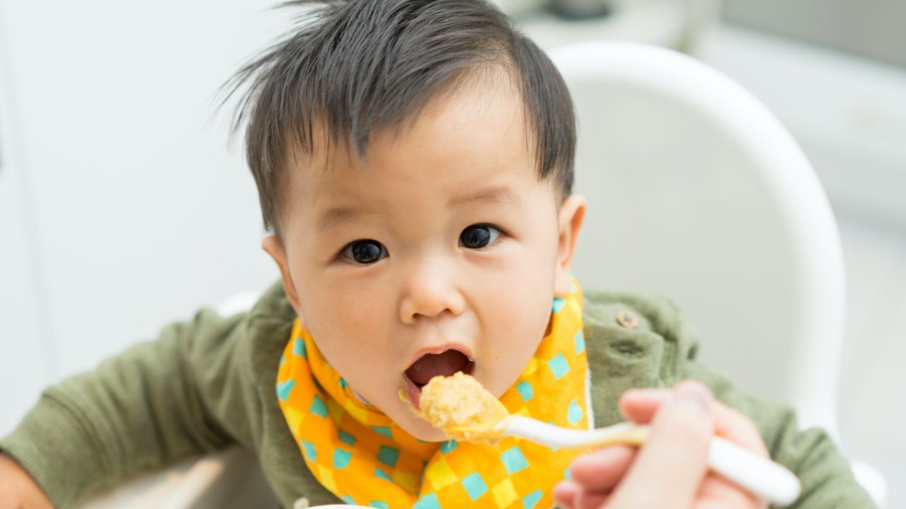 Baby eating food