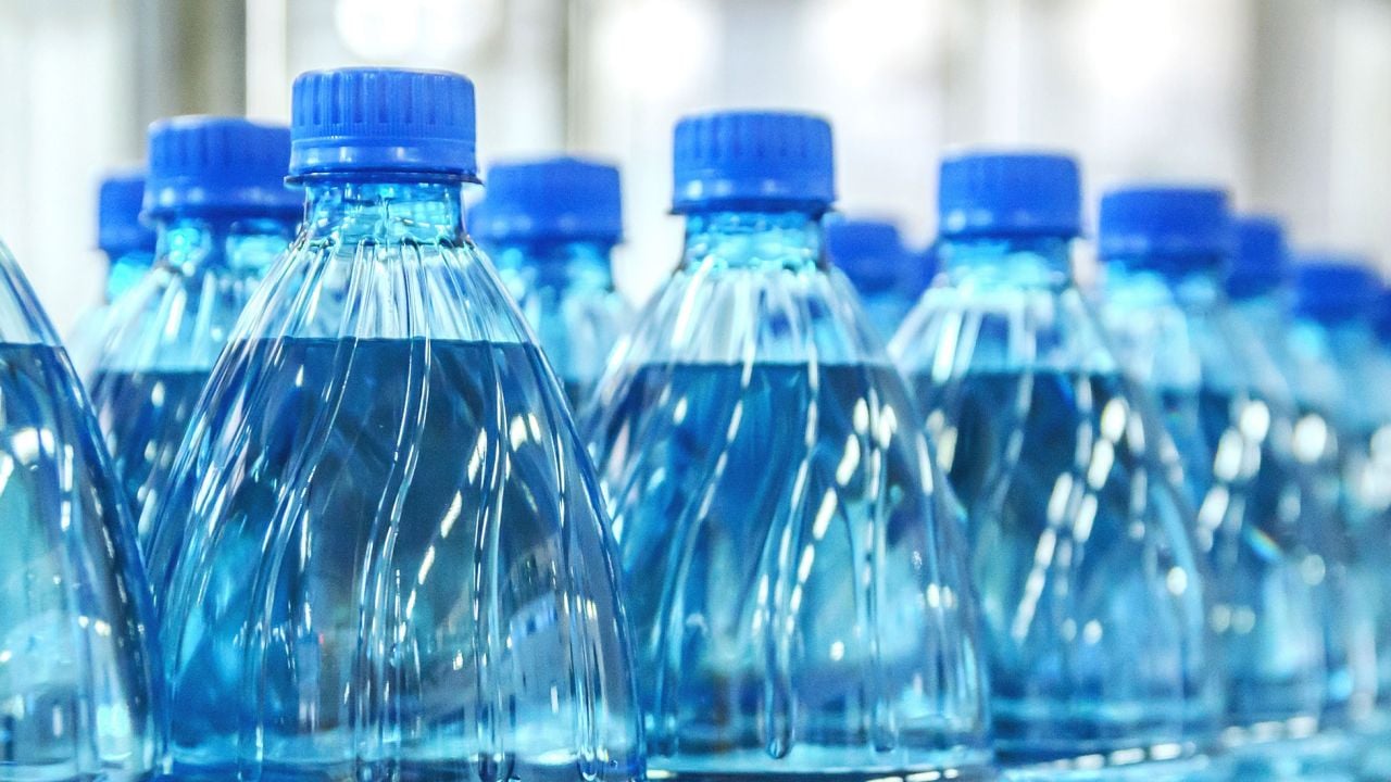 Whole Foods' bottled water has harmful levels of arsenic - Consumer Reports  - CNN Business