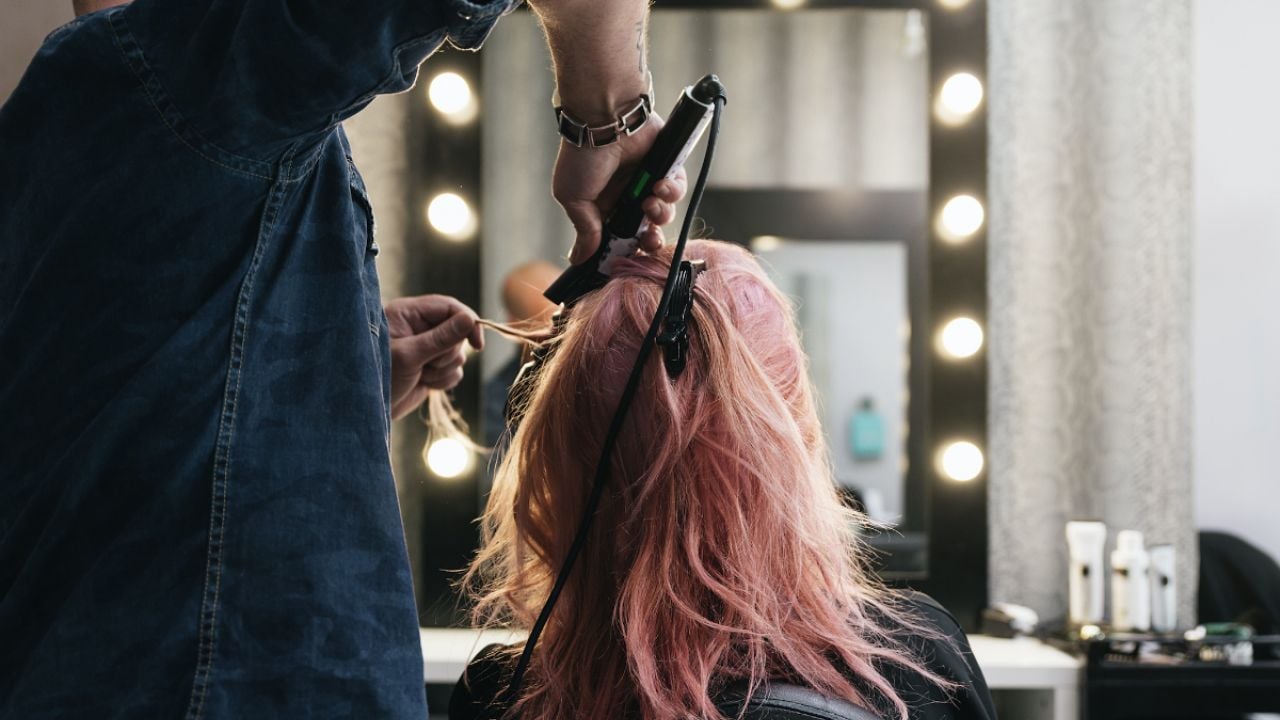 Steer clear of formaldehyde-releasing hair-smoothing treatments |  Environmental Working Group